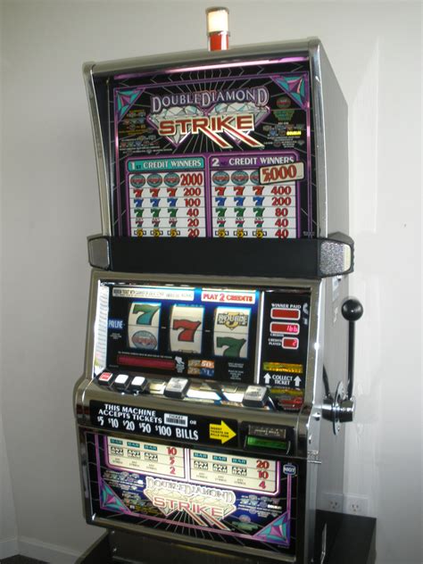 double diamond strike slot machine